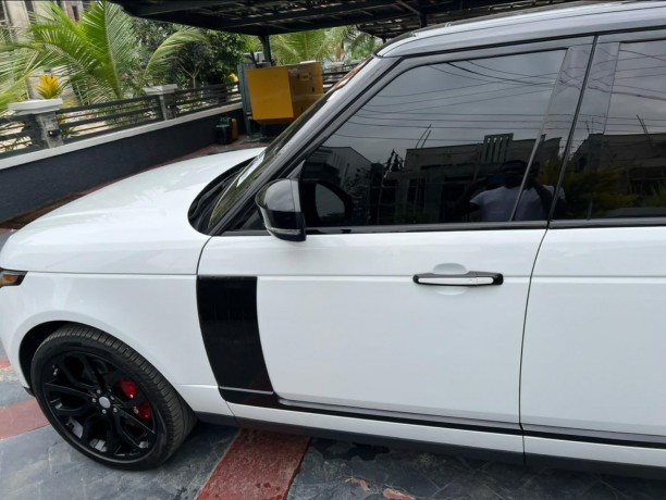 for-sale-2018-range-rover-vogue-luxury-meets-performance-big-2